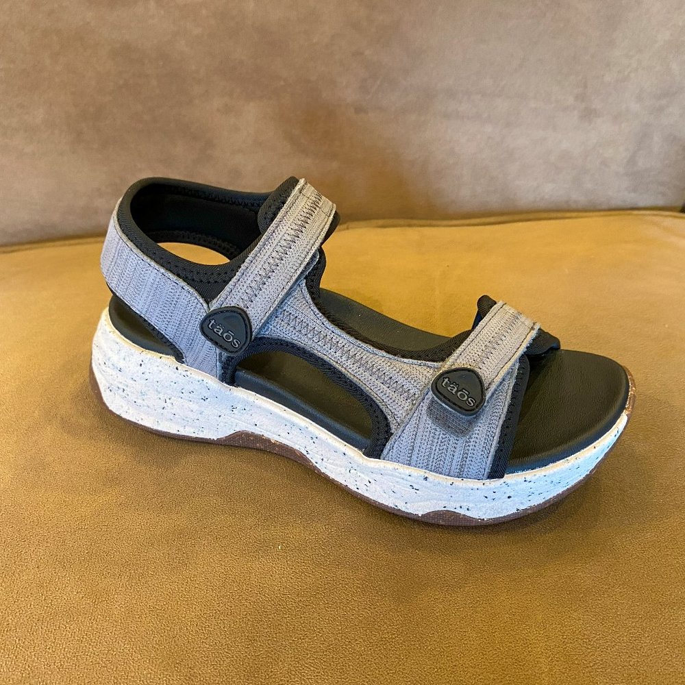 Taos - Super Side Grey Emboss (NEW W/ BOX)